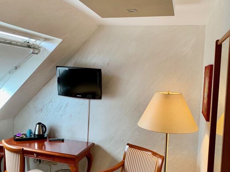 Номер Стандарт Индивидуальный, Boutique Hotel Goldene Henne