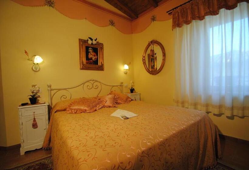 Номер Superior, Torre Sangiovanni Albergo E Ristorante Da Rosary