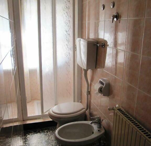 连接 1 卧室公寓, Albergo Eden