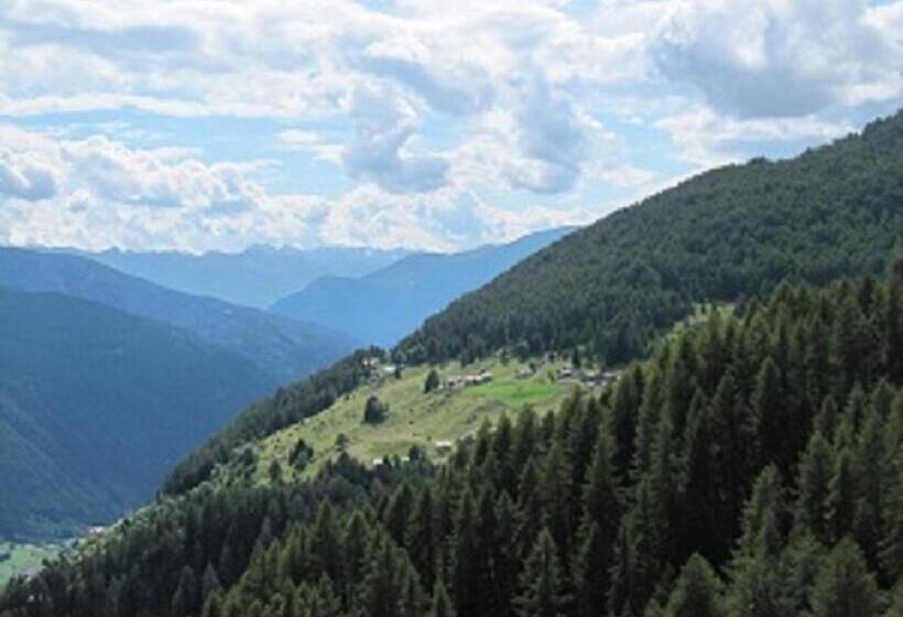 家庭间, Albergo Eden