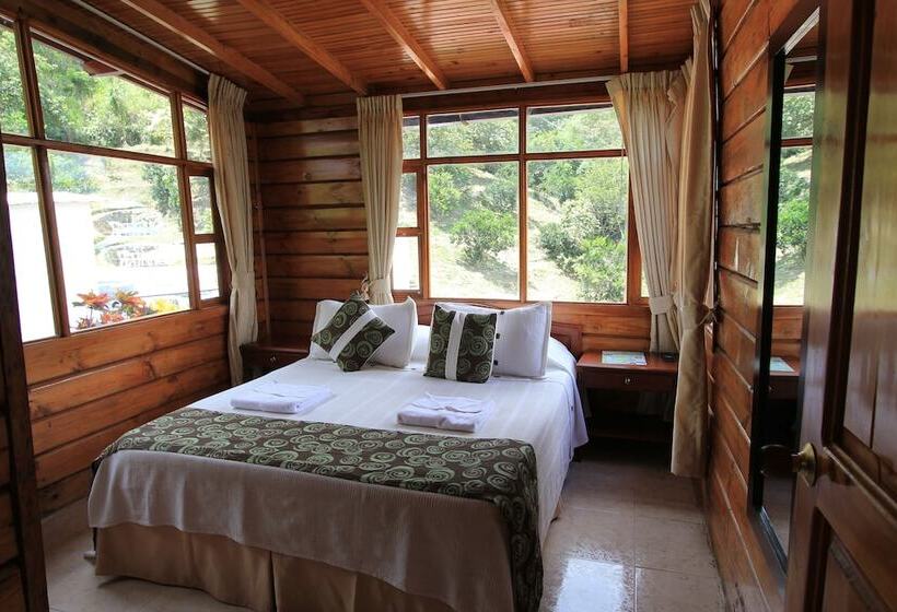 بنجلو قياسى غرفتين نوم, Villeta Resort