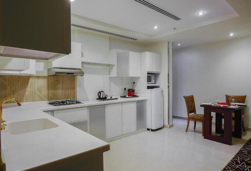 皇家套房, Rest Night Hotel Serviced Apartments  Alhamra