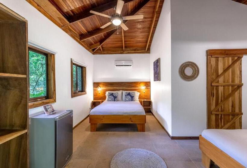 Семейное Бунгало, Makanas Beach Bungalows