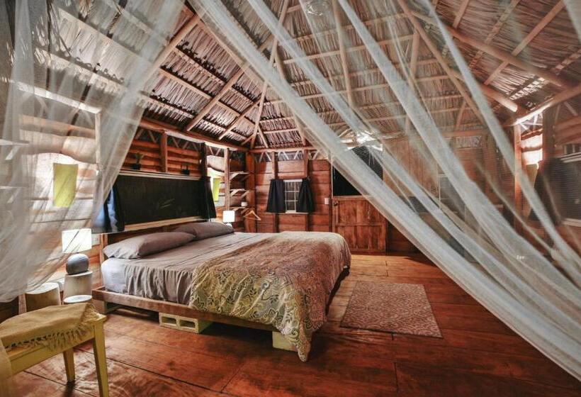 샬레, Glamping Hotel Flor Y Bambu