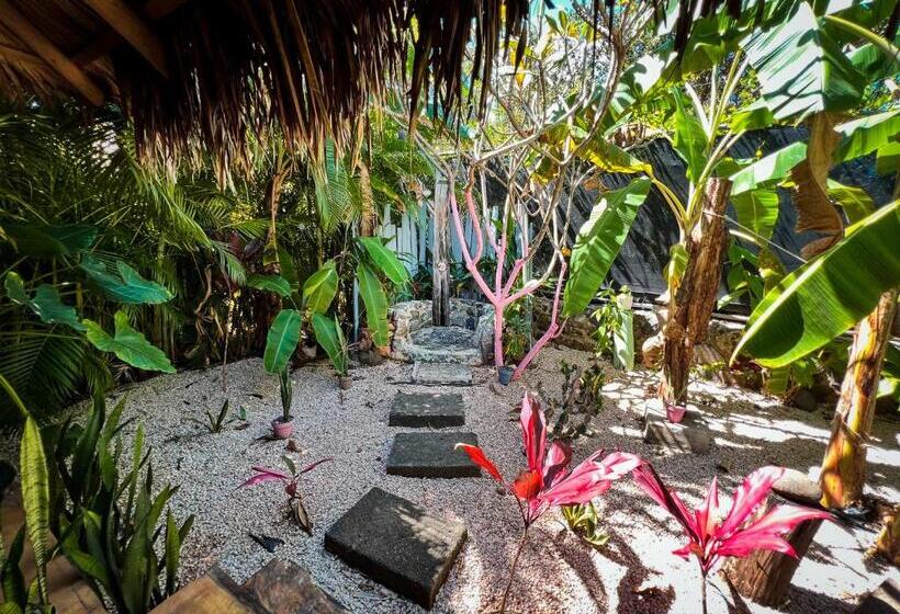 샬레, Glamping Hotel Flor Y Bambu
