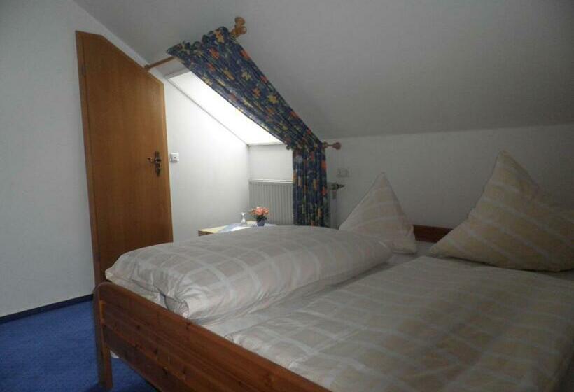 Quarto Economy Individual, Haarener Hof