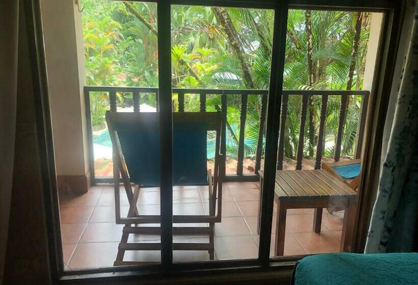 Apartamento 1 Dormitório com Sacada, Rio Lindo