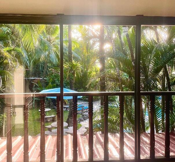 Apartamento 1 Dormitório Vista Piscina, Rio Lindo