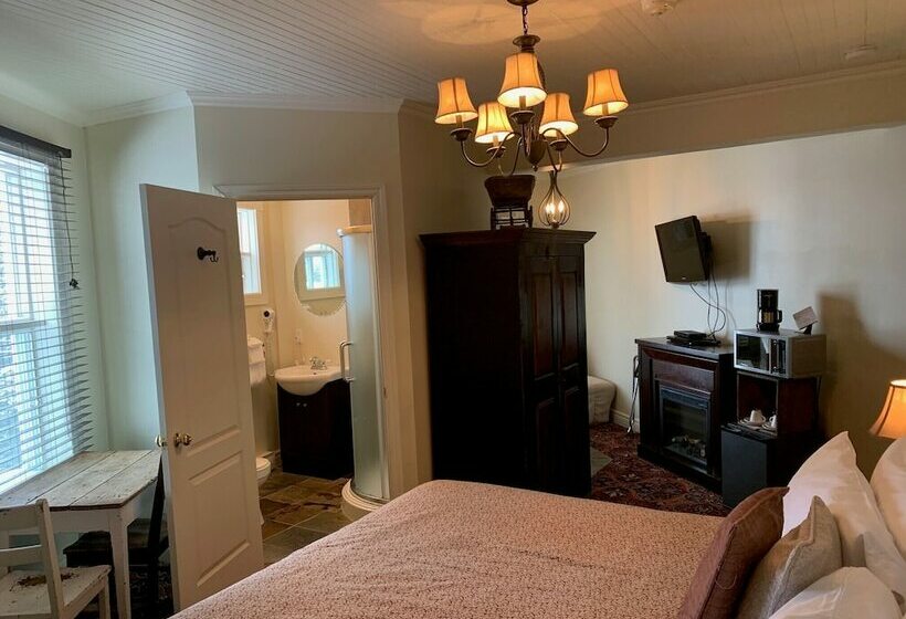 スーペリアールーム, Auberge De La Tour Du Lac