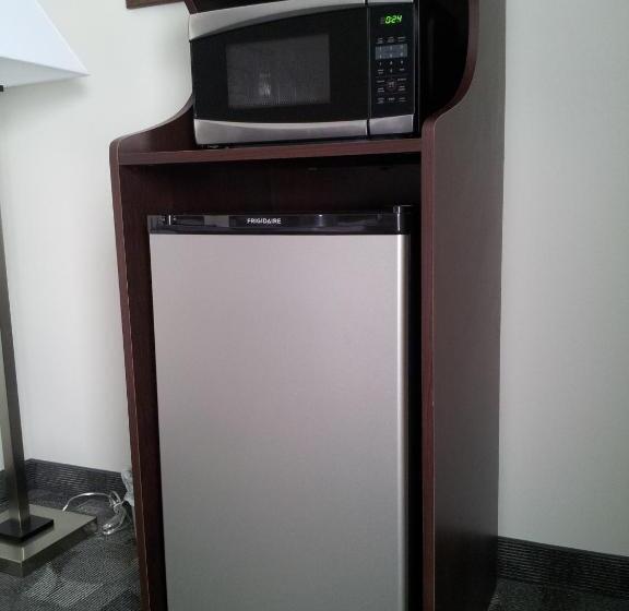 豪华房间, Midland Inn & Suites