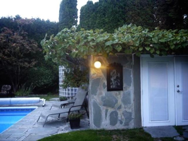スイート, The Stone Hedge Bed And Breakfast