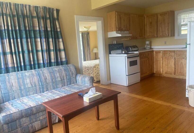 带3个卧室的公寓, The Cavendish Motel