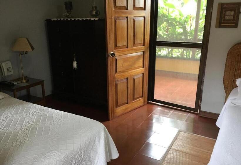 Quarto Triplo Deluxe, Finca Machangara