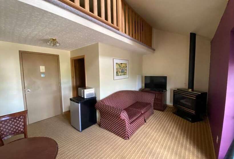 Номер Стандарт 2 Двуспальные Кровати, North Adventure Inn