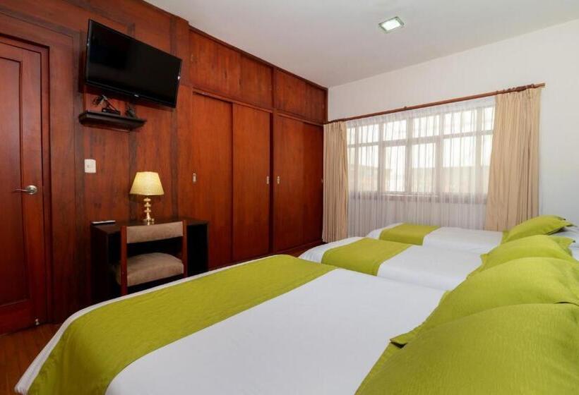 Четырехместный Номер Стандарт, Hostal Casa De Lidice