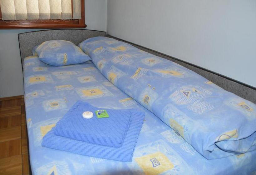 Люкс Дюплекс, Motel Buti