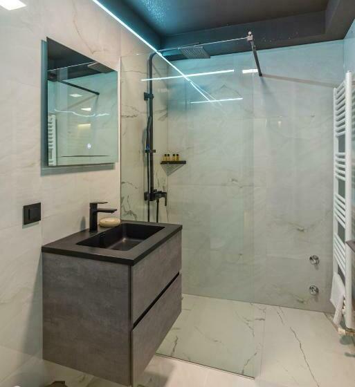 آپارتمان 1 خوابه همکف, Plaza