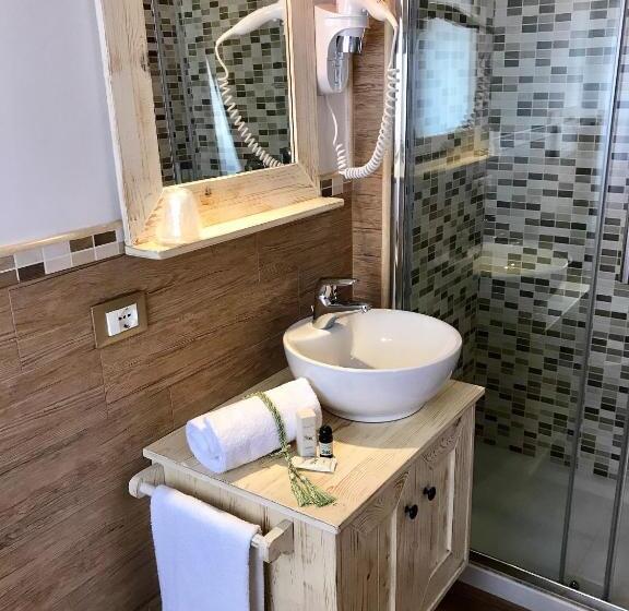 スタンダード４人部屋, Fiumicino Airport B&b Deluxe
