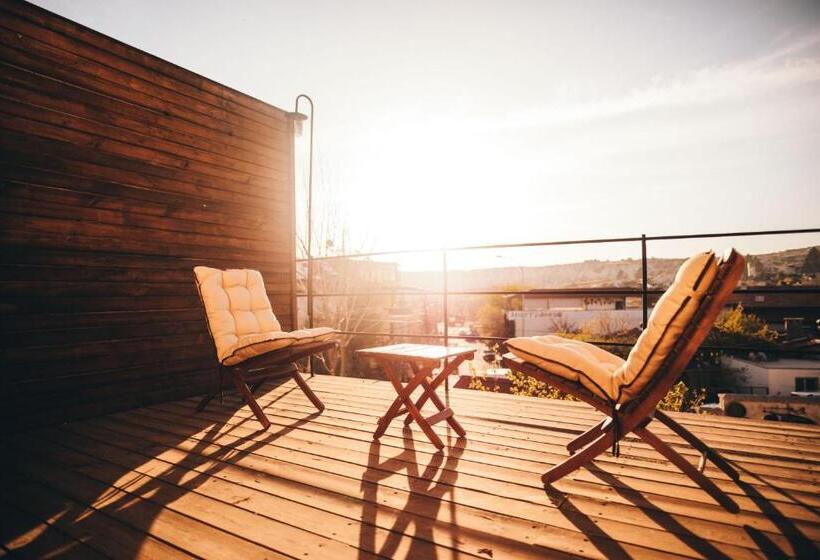 Quarto Estandar com Terraço, Maron Stone House
