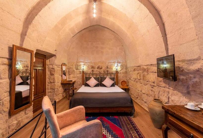 Suíte Júnior, Maron Stone House