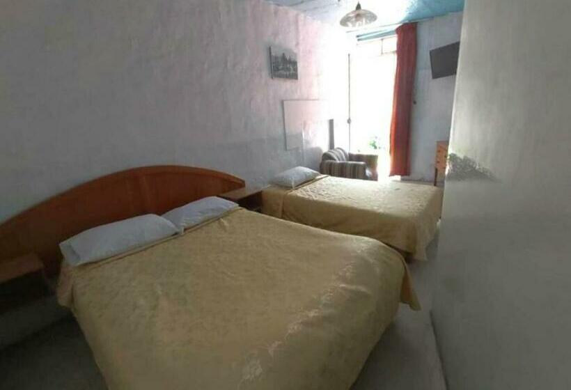 스탠다드 룸, Hostal Lluvia De Oro