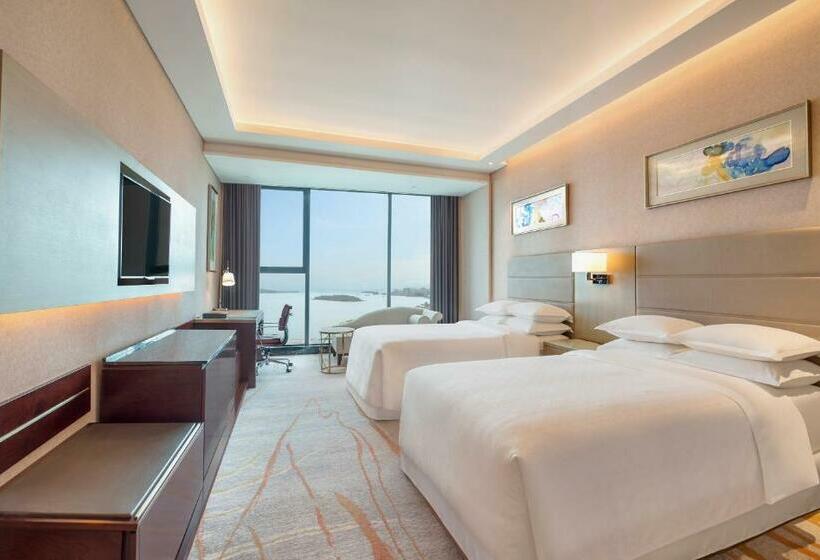 Номер Deluxe с Видом, Sheraton Qingdao West Coast