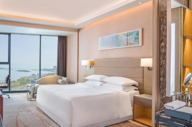 Номер Премиум, Sheraton Qingdao West Coast