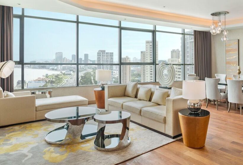 Люкс Президентский 2 Спальни, Sheraton Qingdao West Coast