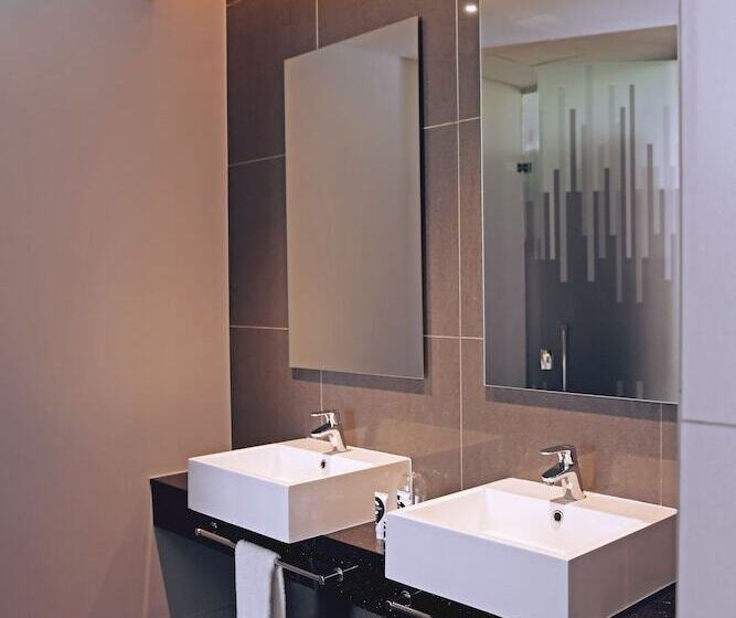 Апартаменты 3 Спальни, The Capital Menlyn Maine