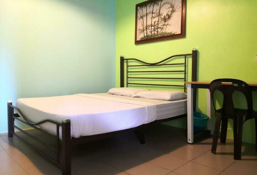 スタンダードルーム, Akinabalu Youth Hostel