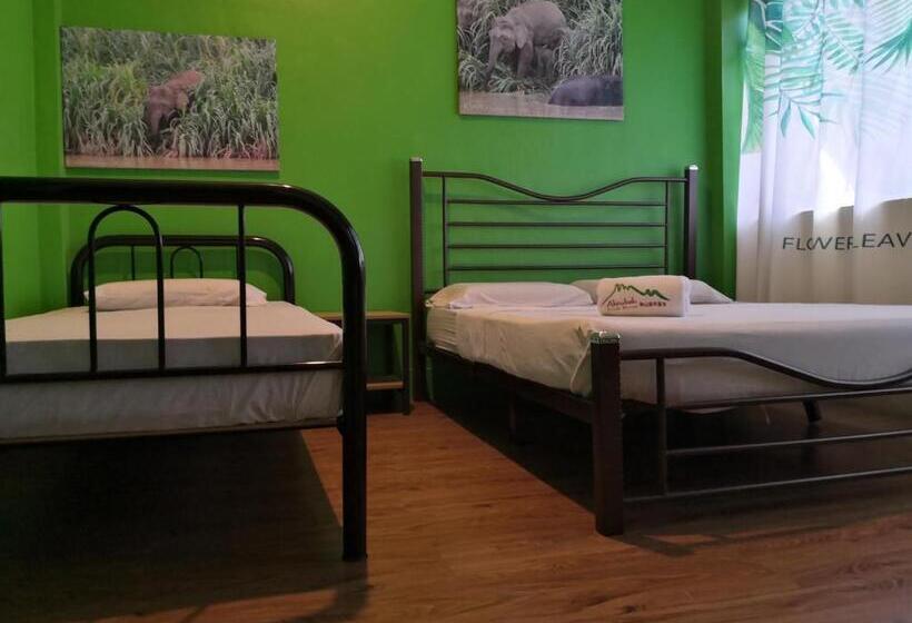 스탠다드 트리플 룸, Akinabalu Youth Hostel