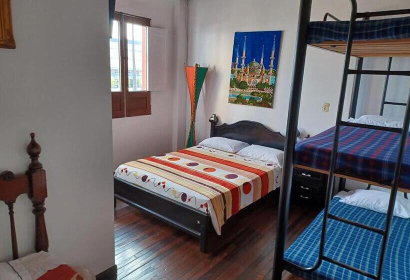スタンダードトリプルルーム, Hostal Mirador Andino