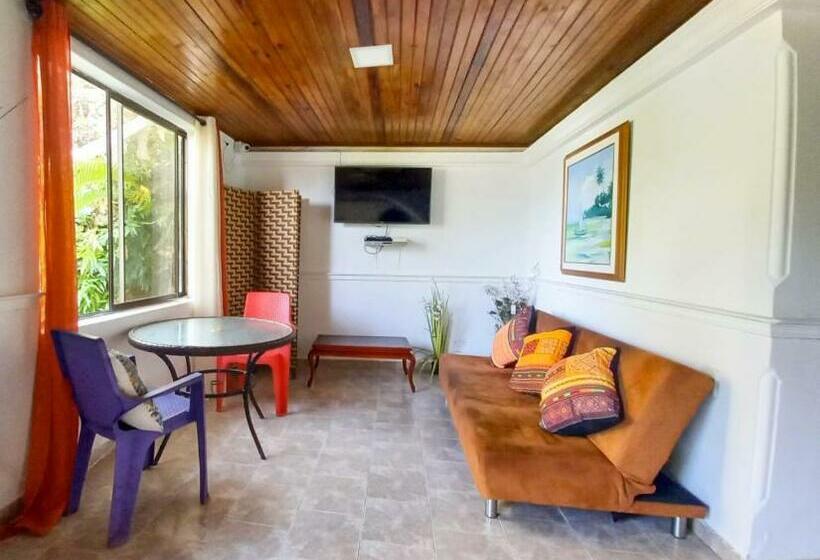 اتاق استاندارد با تخت بزرگ, The Rock House Eco