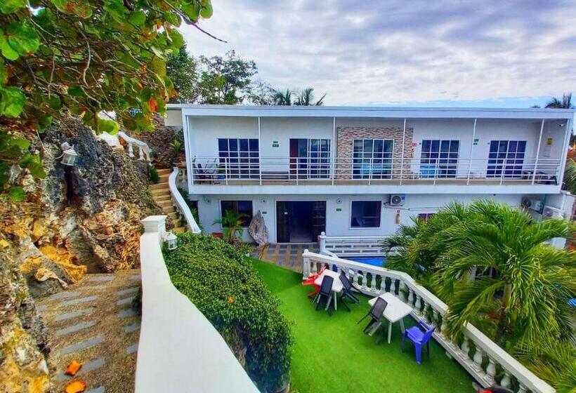 اتاق استاندارد سه تخته بدون تهویه هوا, The Rock House Eco