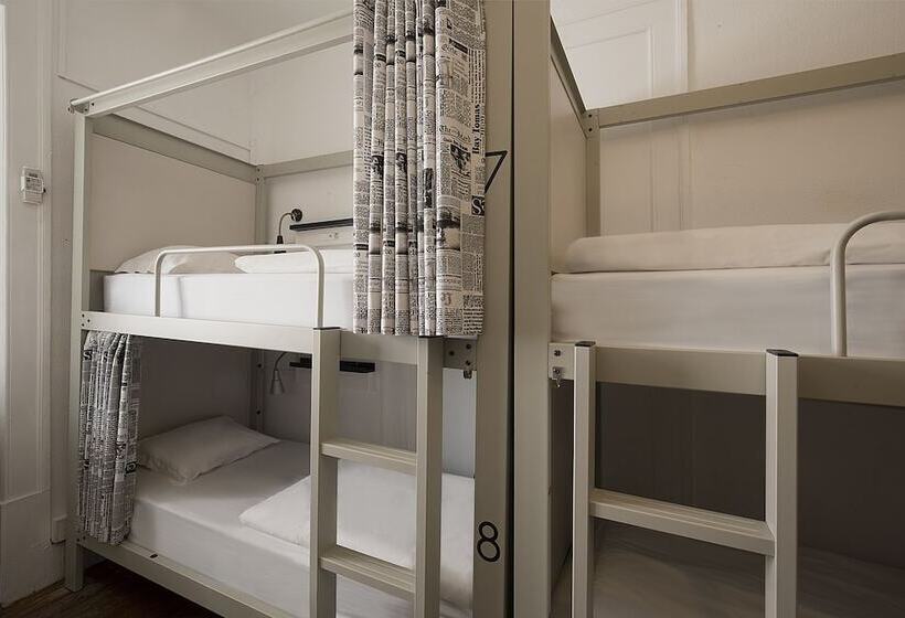 Bed in Shared Room with Shared Bathroom, Goodmorning Solo Traveller Hostel