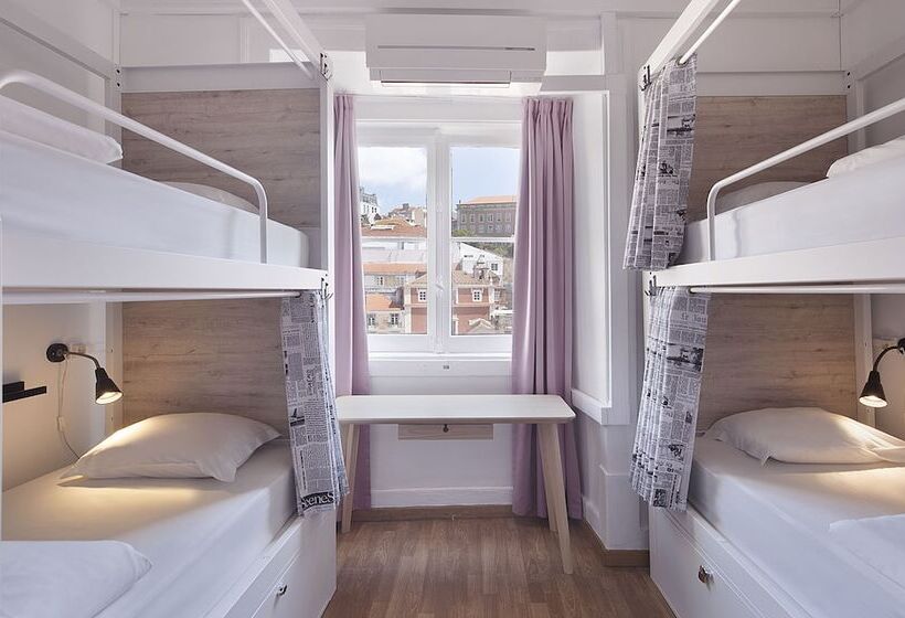 Bed in Shared Room with Shared Bathroom, Goodmorning Solo Traveller Hostel