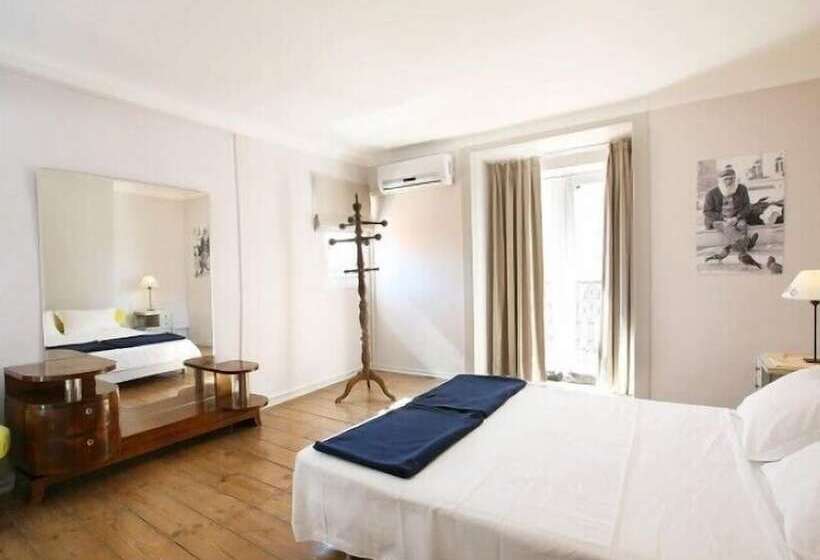 اتاق استاندارد, Goodmorning Solo Traveller Hostel