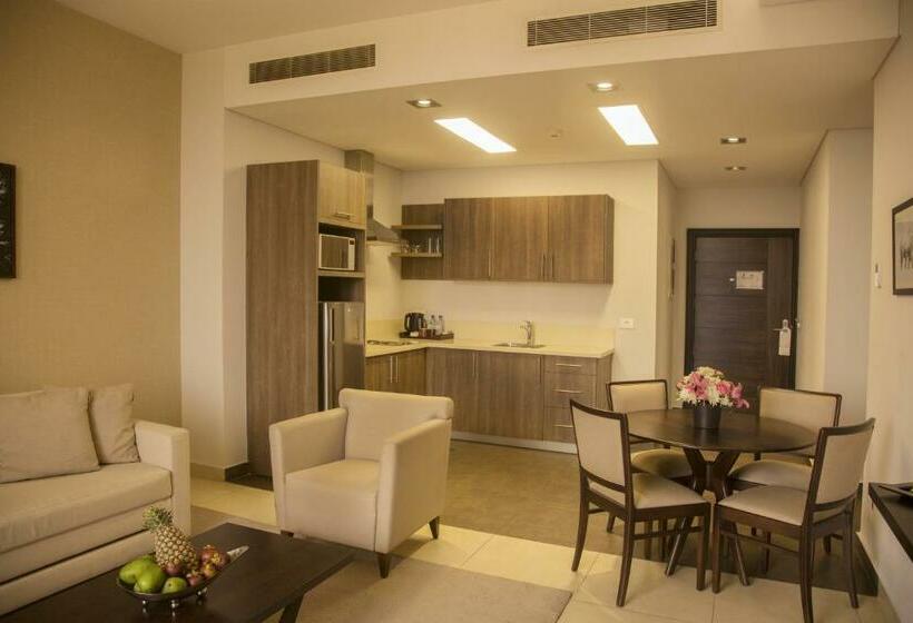 سوییت, Kin Plaza Arjaan By Rotana