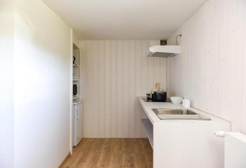 חדר סטודיו סטנדרד, D'un Jour à L'autre