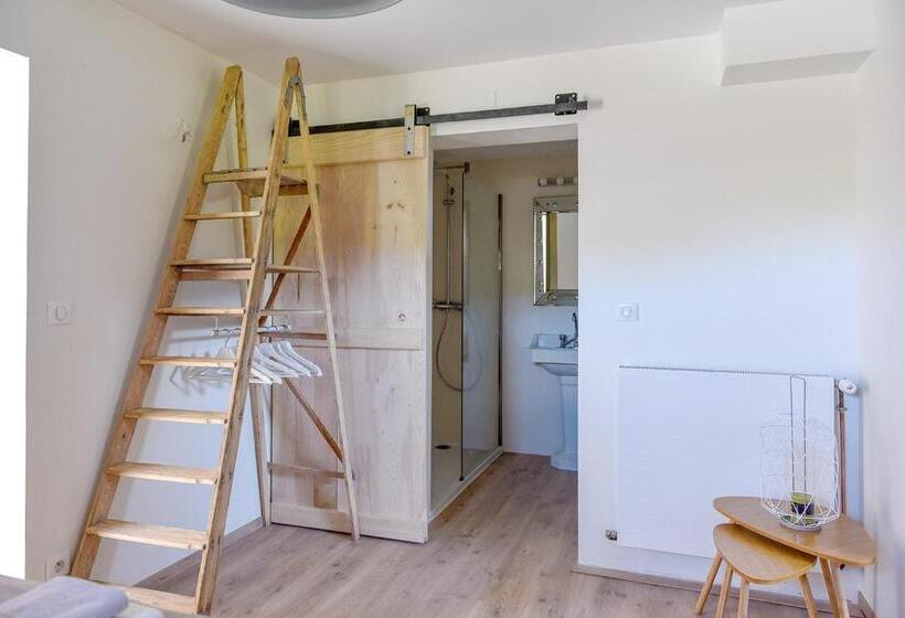 חדר סטודיו סטנדרד, D'un Jour à L'autre