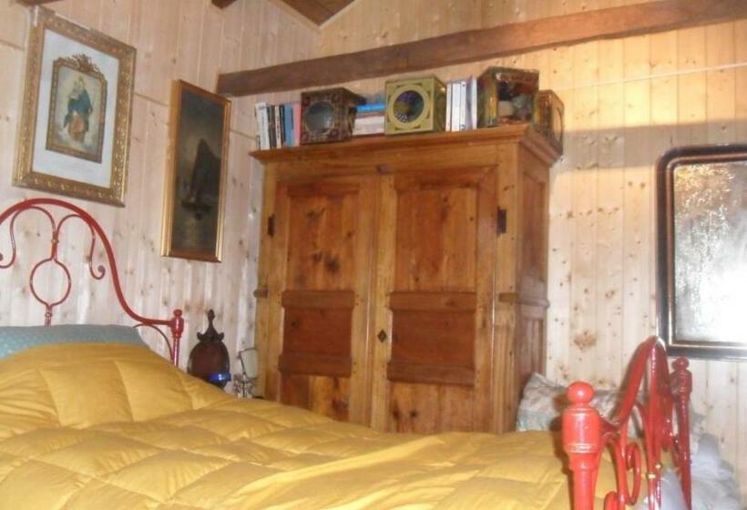 Номер Стандарт с Террасой, La Vieille Maison Biselli