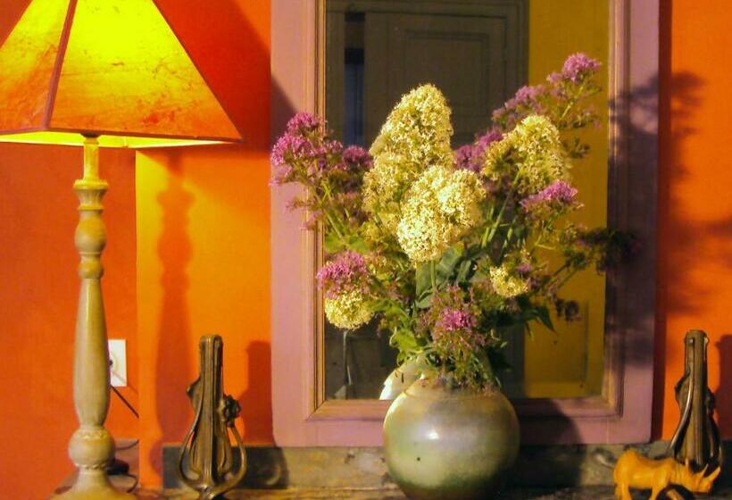 Quarto Familiar, Les Chambres Des Dames
