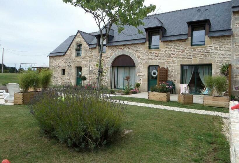 استودیوی استاندارد, Les Gites De Kerdurod