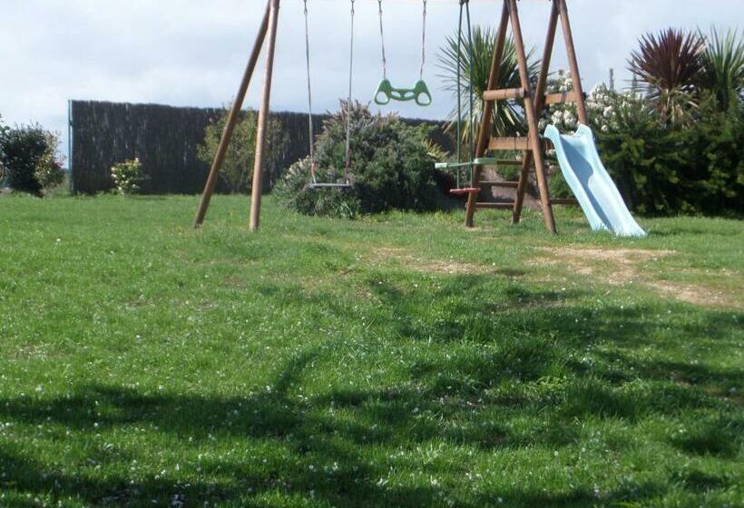 سوییت خانوادگی, Les Gites De Kerdurod