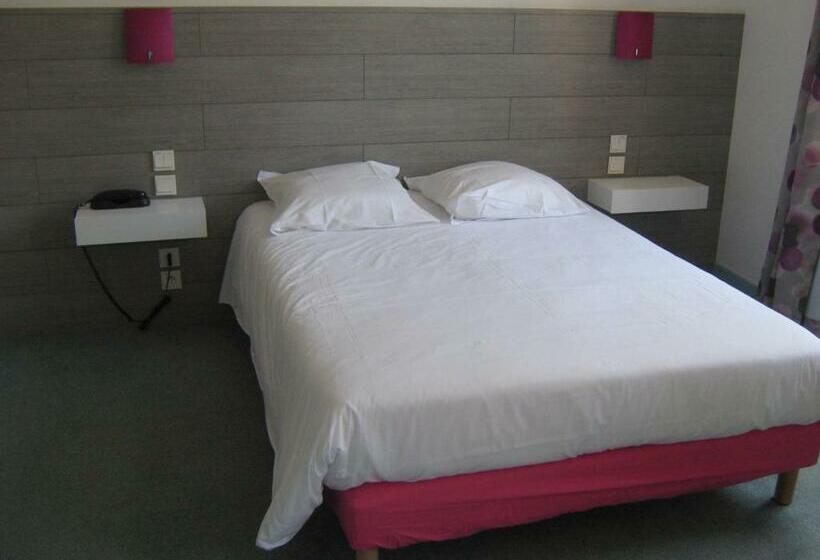Номер Стандарт, Hôtel Le Lacuzon