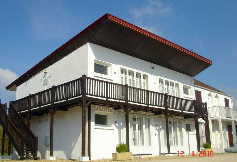 Номер Стандарт, Motel Des Bruyères