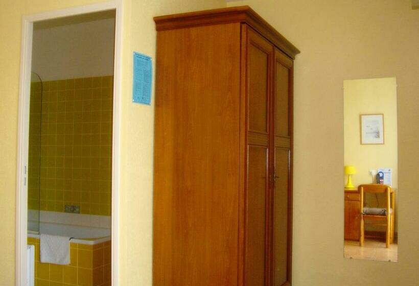 Номер Стандарт, Motel Des Bruyères