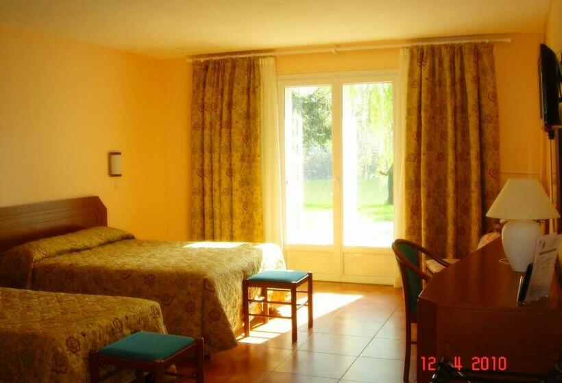 Номер Стандарт, Motel Des Bruyères