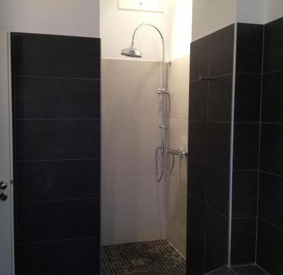 Quarto Comfort, Au Lavoir