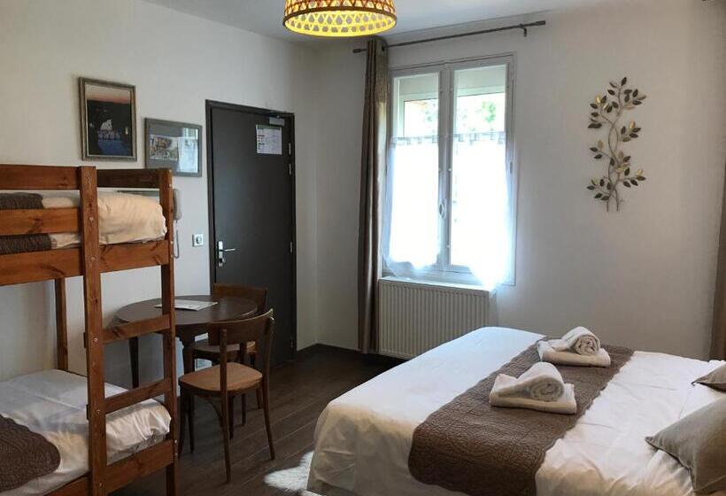 Четырехместный Номер Классик, Hôtel Restaurant Des Grottes Du Pech Merle